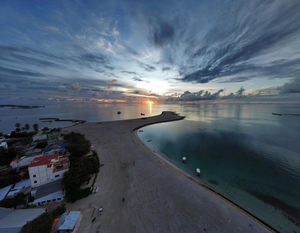 Athens View Hotel Guraidhoo  Exterior photo